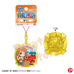 【ご当地 ONE PIECE】メタルキーホルダー(福島限定/ 赤べこ/ナミ)